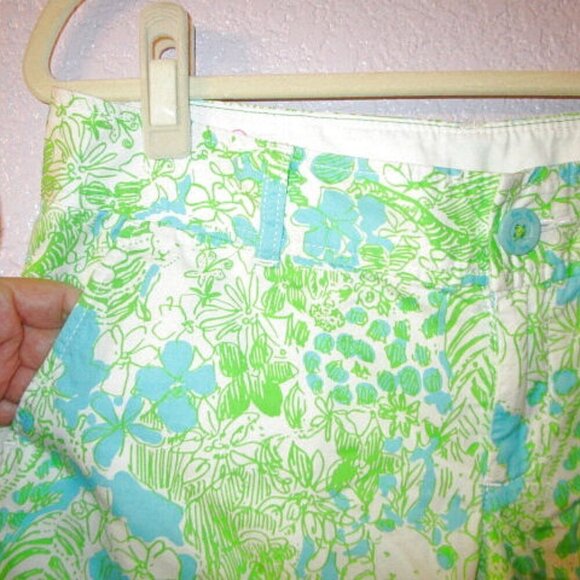 Lilly Pulitzer Callahan Shorts Size 6 Limeade It's A Zoo Panda Bear Beach Resort - Picture 3 of 8
